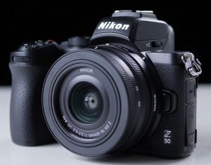 Kamera Mirroless Versi Terbaru