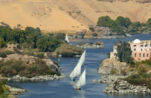 país através do qual o rio Nilo